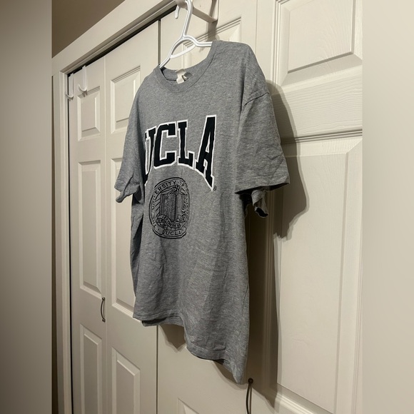 H&M UCLA Oversized Graphic Tee - Picture 2 of 7